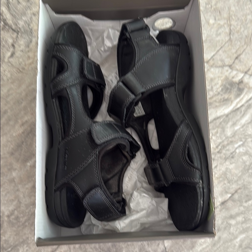 Vionic Men's Garrit Black Strap Sandals Size 8 - Picture 6 of 7